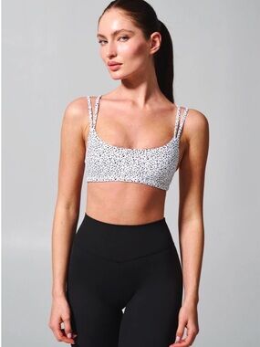 BuffBunny ELYSIUM SPORTS BRA
DALMATION PRINT Sz XS